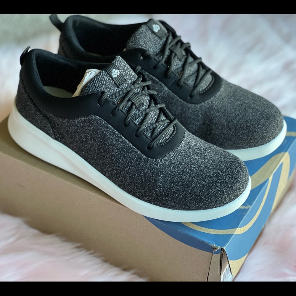 New Clarks Sillian 2.0 Pace Black Textile Combi - Picture 1 of 13